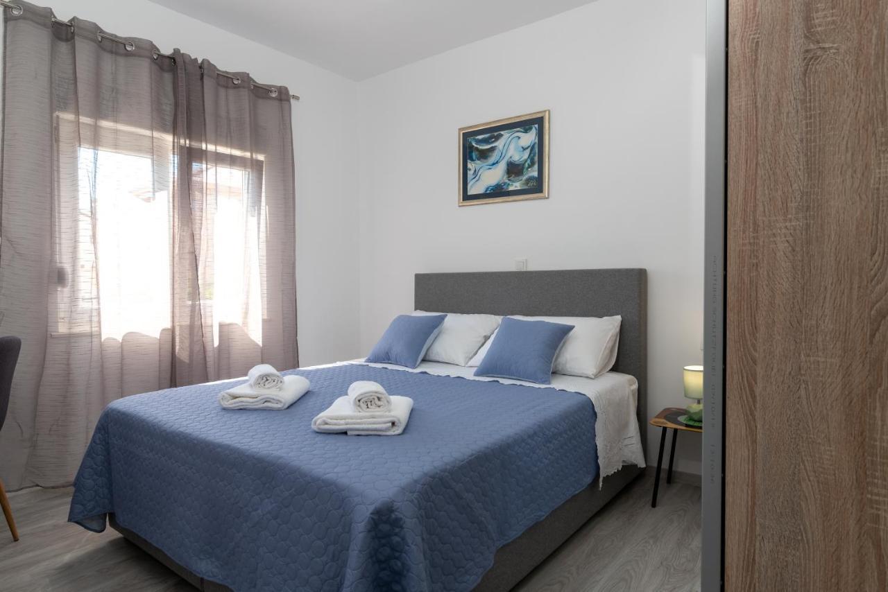 Apartmani Ante & Sime Трогир Екстериор снимка