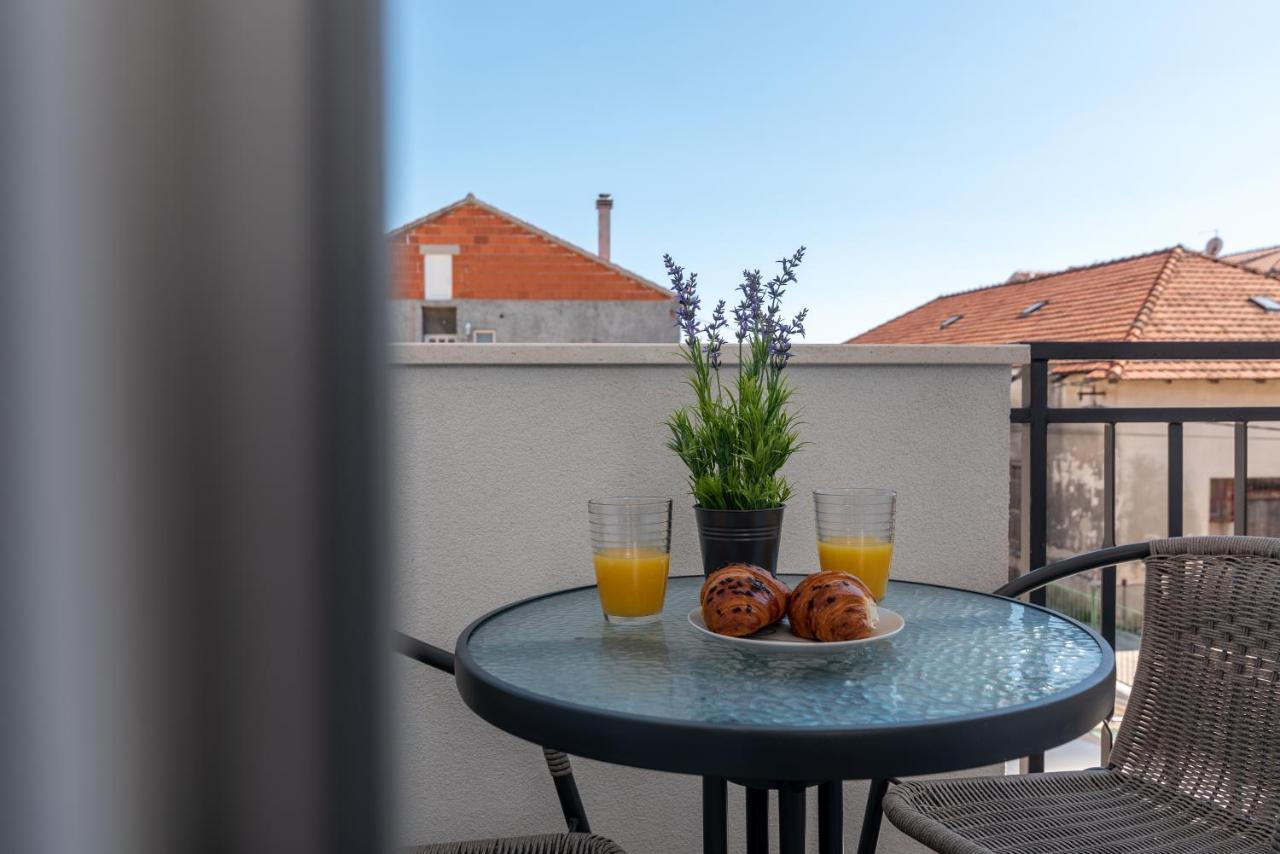 Apartmani Ante & Sime Трогир Екстериор снимка