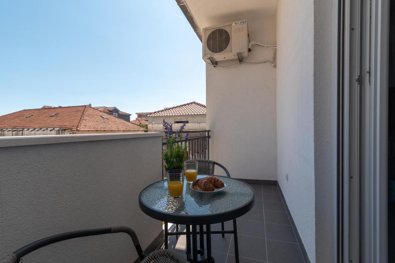 Apartmani Ante & Sime Трогир Екстериор снимка
