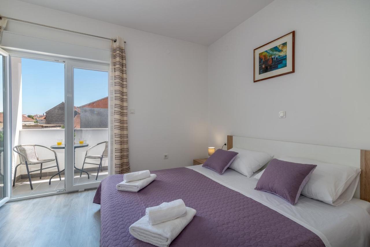 Apartmani Ante & Sime Трогир Екстериор снимка