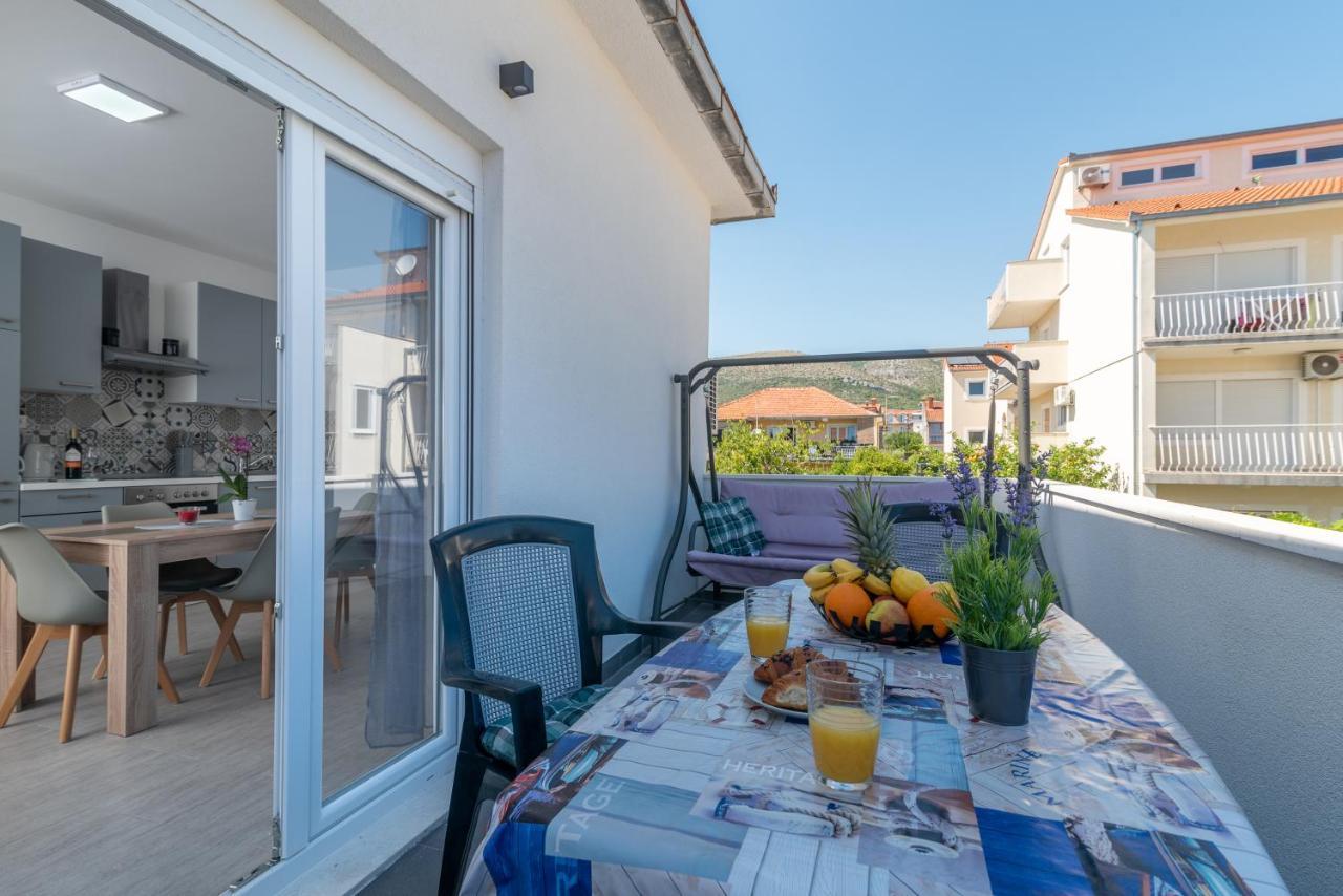 Apartmani Ante & Sime Трогир Екстериор снимка