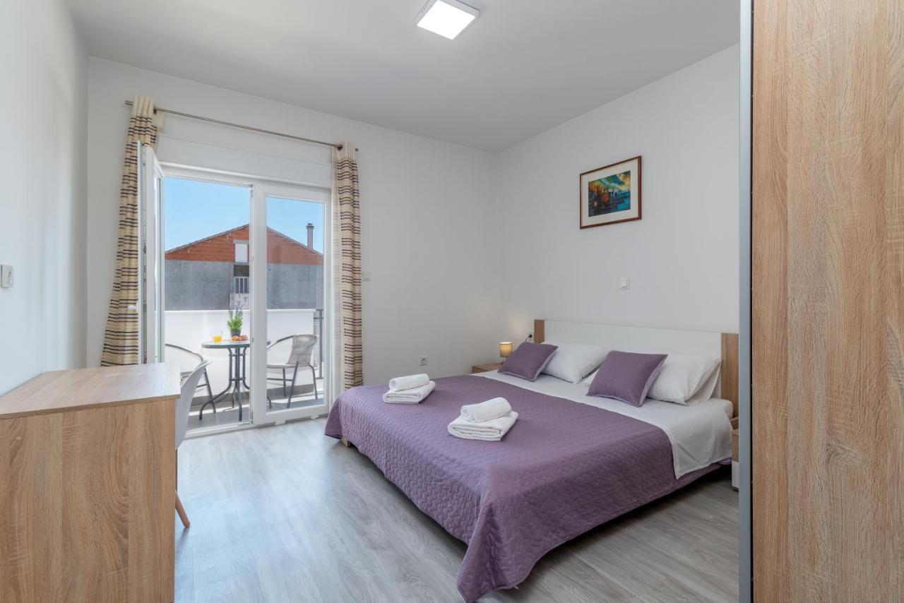 Apartmani Ante & Sime Трогир Екстериор снимка