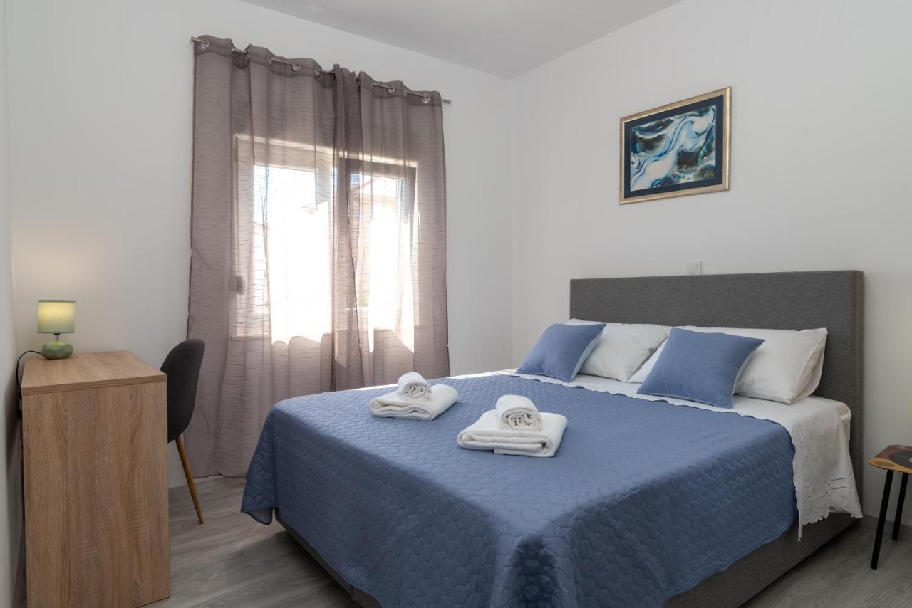 Apartmani Ante & Sime Трогир Екстериор снимка
